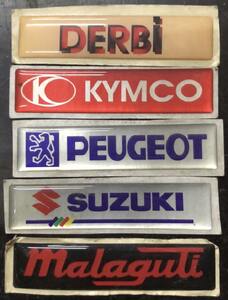 Наклейка шильдик для скутера мото