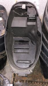 Унитаз бардачок пластик под сиденье 81250-GCSA-0000 Honda Lead 100