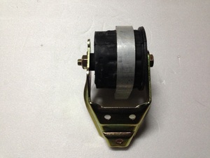 Подушка опора двигателя центральная Smart 450 NK