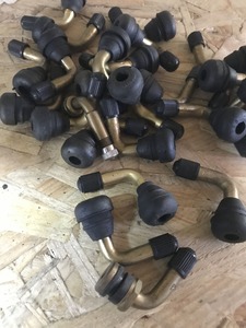 Nipple nipple for scooter moped curve without chamber