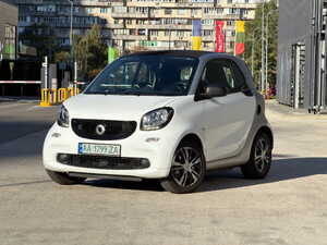 Smart Fortwo 453 EQ 12/2018 бело-серый