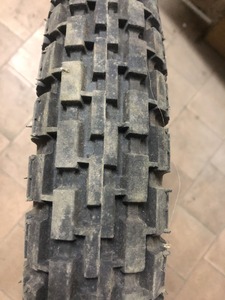 Мотошина 3.25 R16