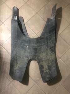 Резиновый коврик пол для скутера мопеда