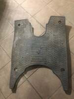 Резиновый коврик пол для скутера мопеда