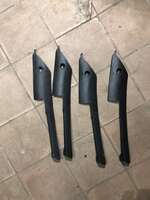 Накладка полоска пластик для скутера QJ Mars B05