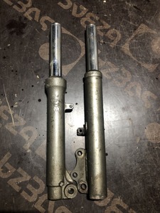 Перья вилки Yamaha 3VP