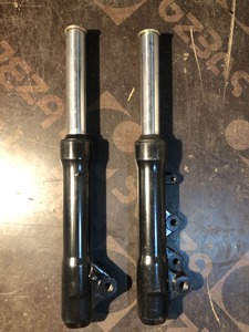 Перья вилки Амортизаторы передние Yamaha