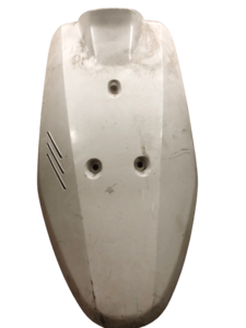 Передний пластик для скутера Suzuki Sepia клюв белый б.у