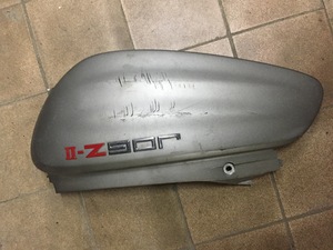 Пластик основной под сидения правая часть Yamaha ZII