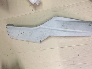 Боковая накладка лыжа скутер