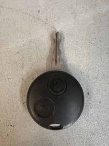 Чип на две кнопки Smart Cabrio 450 б.у. оригинал