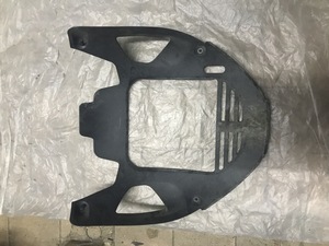 Пластик Suzuki 48137-10G01