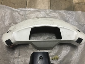 Пластик под спидометр GY3-0000