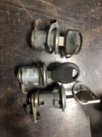 Боковой замок для скутера мопеда