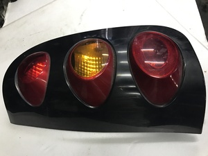 Накладка правая заднего фонаря черная Smart 450