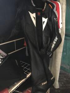 Moto suit Dainese