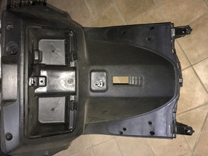 Подгазетник для скутера мопеда QJ 125-150