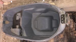 Унитаз бардачок под сидения Honda AF18 81250-GWO