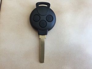 Ключ с платой чип в сборе Smart Fortwo 451 новый Европа