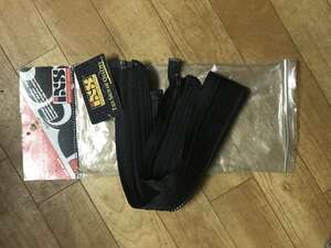 Belt zipper under IXS moto pants