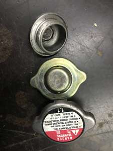 Крышка пробка охлаждающей жидкости для скутера мопеда