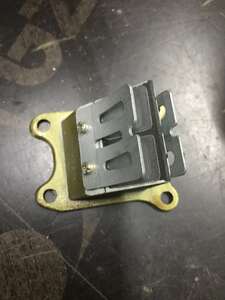 Лепестковый клапан для скутера Honda AF35 новый