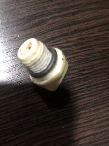 Крышка масляного бачка для скутера