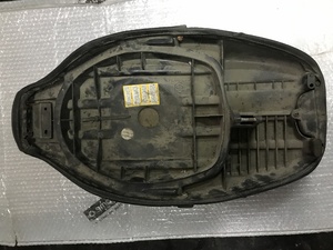 Сидения для скутера Piaggio