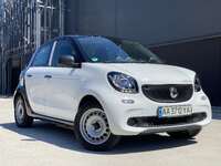 Smart Forfour 453 Electric Drive 03/2018 черно-белый