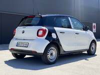 Smart Forfour 453 Electric Drive 03/2018 черно-белый
