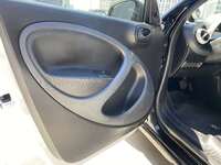 Smart Forfour 453 Electric Drive 03/2018 чорно-білий