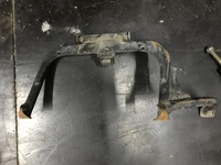 Подножка центральная макси скутер