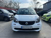 Smart Forfour 453 Electric Drive 02/2018 черно-белый