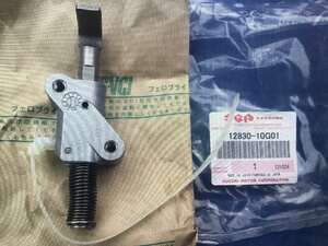 Запчасти для макси скутера Suzuki Burgman 650 натяжитель цепи 12830-10G01