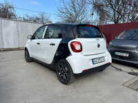 Smart Forfour 453 Electric Drive 02/2018 черно-белый
