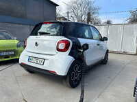 Smart Forfour 453 Electric Drive 02/2018 черно-белый