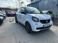 Smart Forfour 453 Electric Drive 02/2018 черно-белый