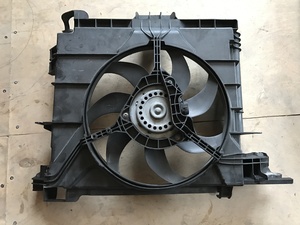 Вентилятор диффузор радиатора Smart 451 б.у.