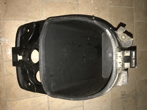 Suzuki Verde seat glove box