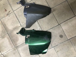 Крыло переднее для мопеда половинка Honda Lead