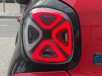 Smart Forfour 453 EQ 03/2021 красно-чорный