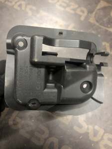 Handle fixing on the right Smart 451