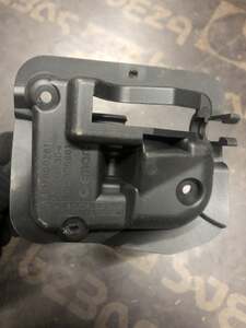 Крепление ручки справа Smart 451
