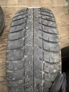 Шина зимова гума 175/55 R15 Goodyear Vector 5