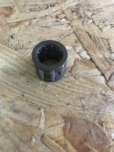 Сепаратор подшипник коленчатого вала для скутера 15*12*16