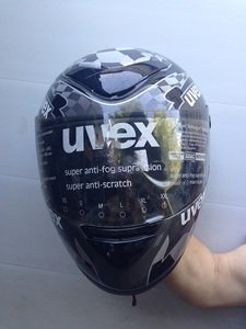 Шлем закрытый UVEX Supersonic
