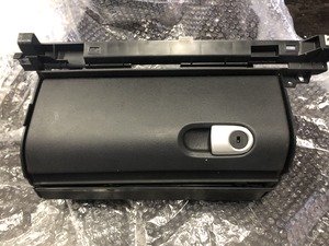 Glove compartment Smart 451 light used