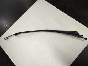 Дворник держатель поводок стеклоочистителя правый Smart 450 0001395V004