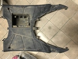 Plastic scooter floor Velon Hussar