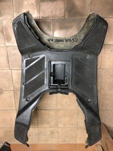 Днище пол пластик скутер QJ B08 стекловолокно